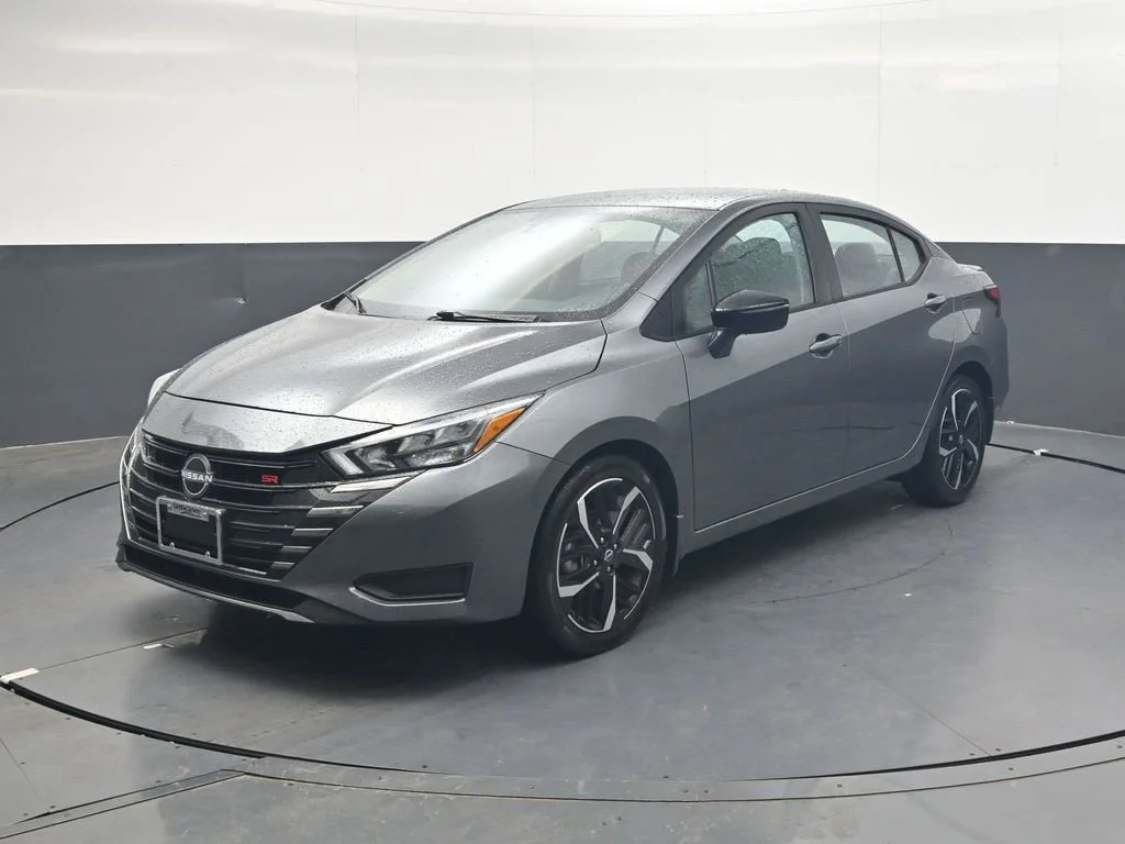 Used 2024 Gun Metallic Nissan 1.6 SR image 8