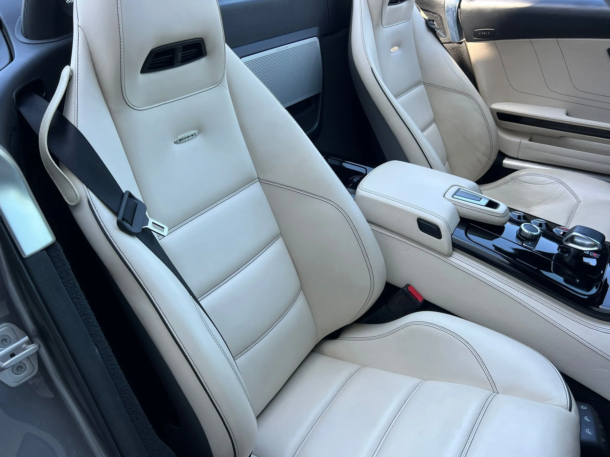 Used 2012 Silver Mercedes-Benz Base image 19