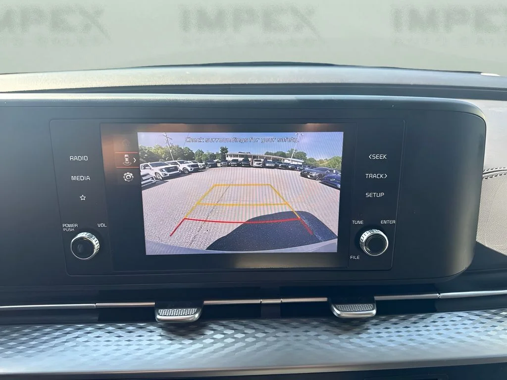 Used 2024 White Kia LX image 11