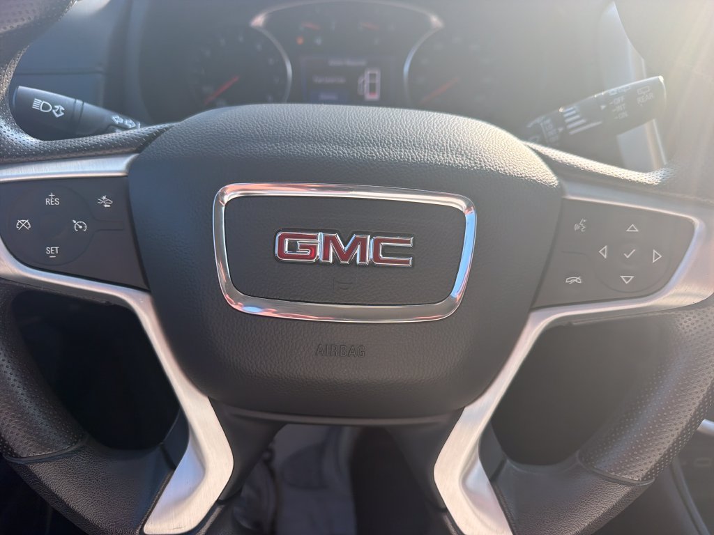 Used 2022 Blue GMC SLE image 17