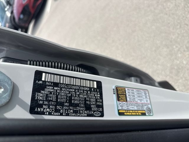 Used 2024 Gray Hyundai SEL image 21