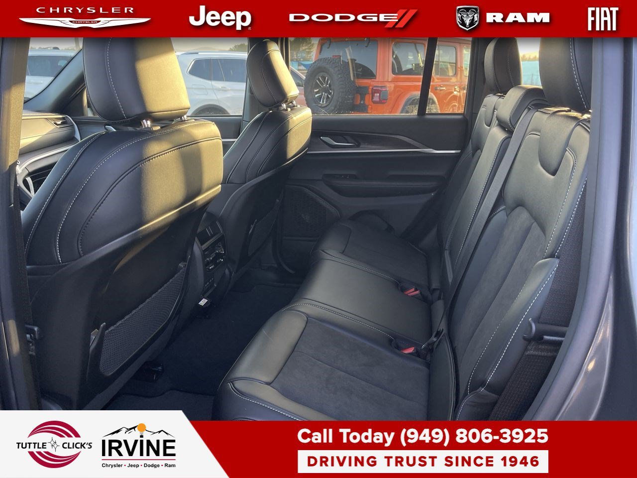 New 2026 Baltic Gray Metallic Clear-Coat Exterior Paint Jeep Laredo Altitude image 18