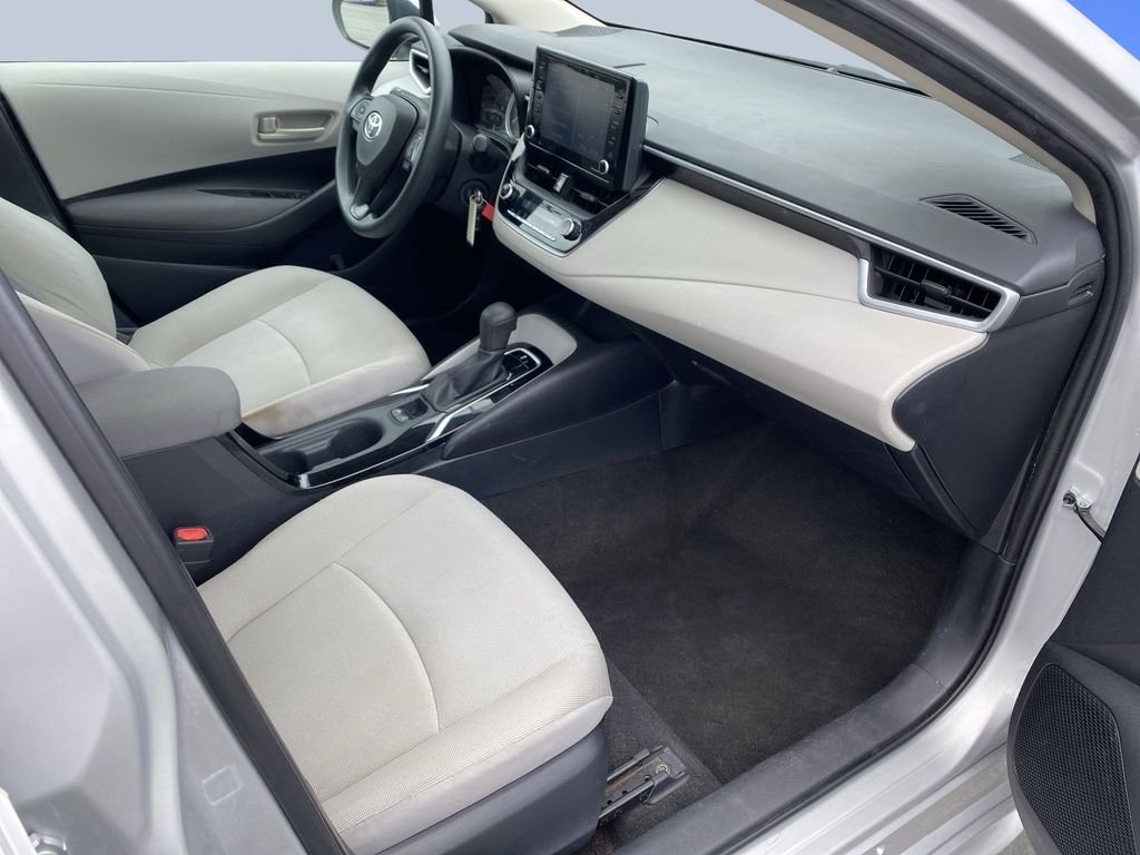 2022 Toyota Corolla LE - Photo 28