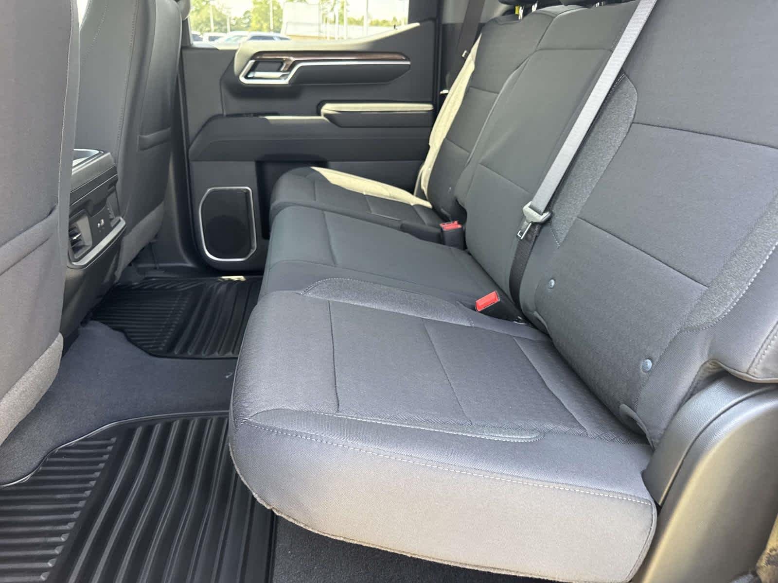2026 Chevrolet Silverado 1500 LT - Photo 8