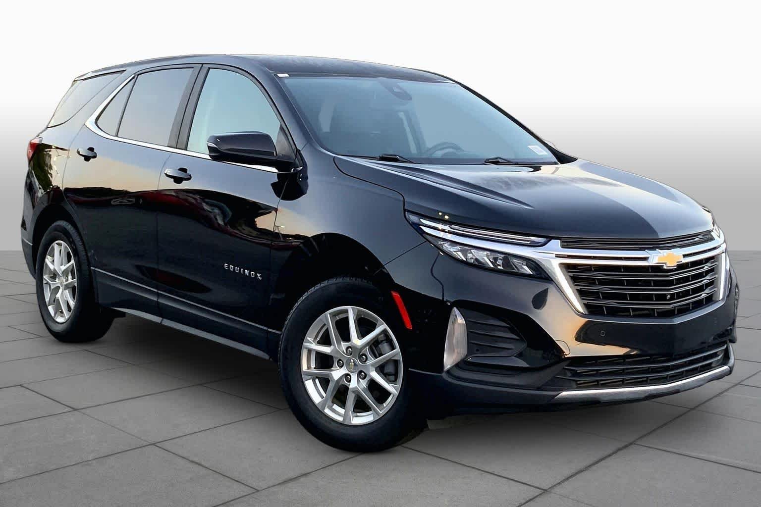 Used 2022 Mosaic Black Metallic Chevrolet LT image 3