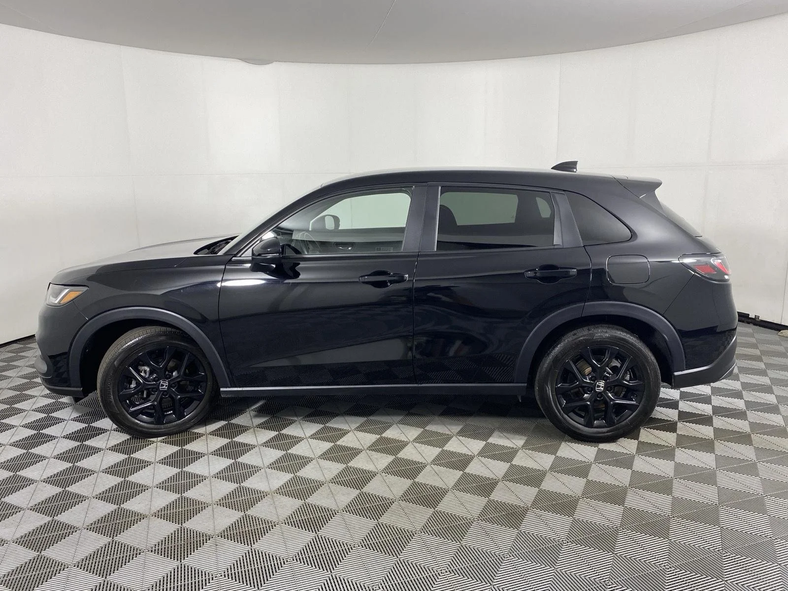 Used 2025 Crystal Black Pearl Honda Sport image 4