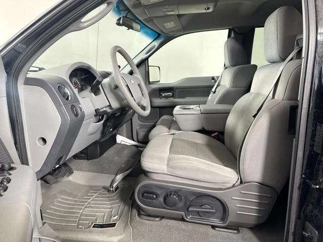 Used 2005 Black Ford XLT image 12