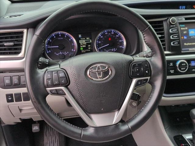Certified Used 2019 ALUMINA JADE METAL Toyota  image 13