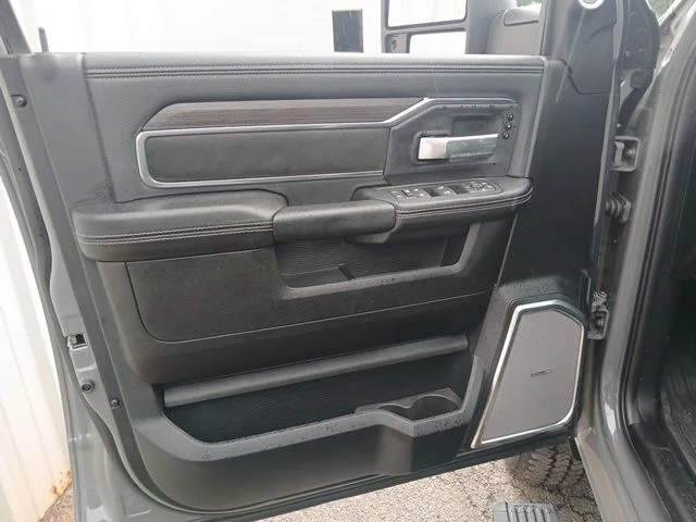 New 2026 Ceramic Gray Clear-Coat Exterior Paint RAM Laramie image 55