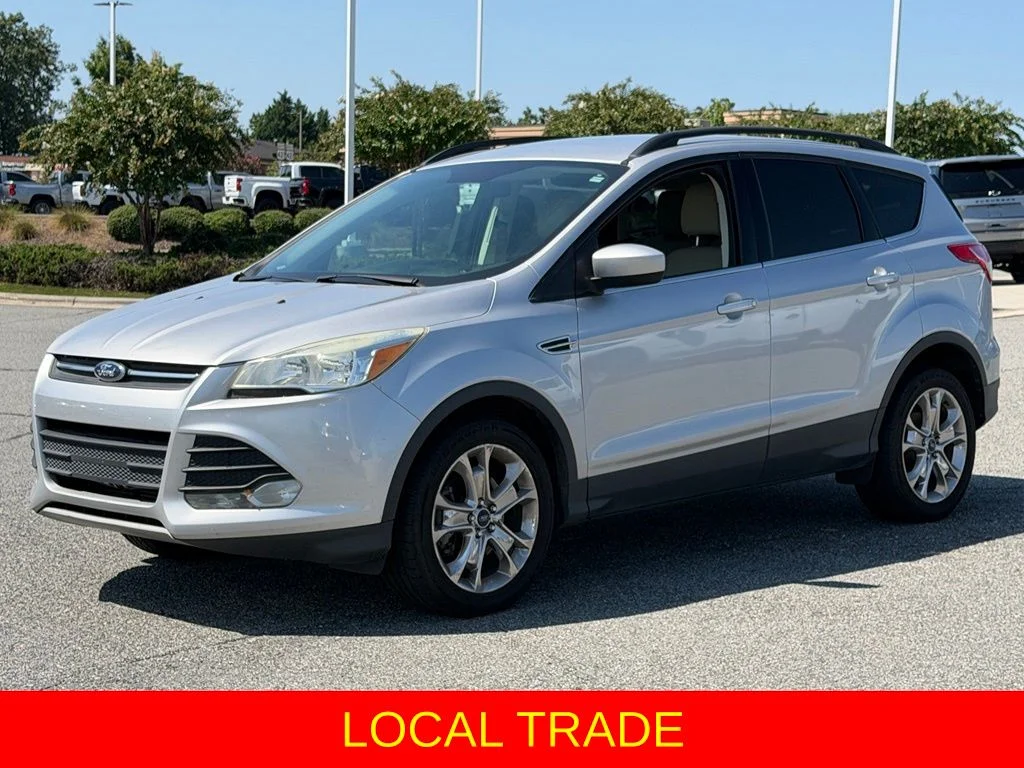 Used 2016 Silver Ford SE image 3