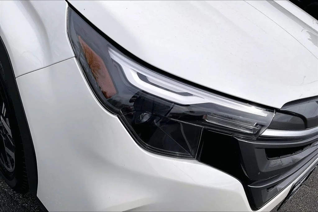 Used 2026 White Subaru Premium image 31