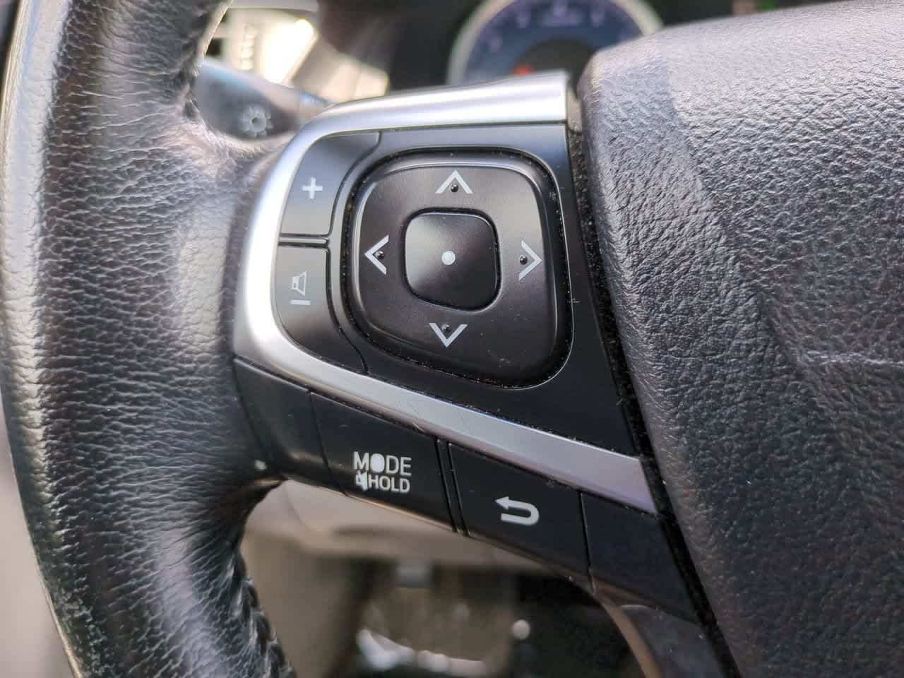 Used 2015 Predawn Gray Mica Toyota XLE image 24
