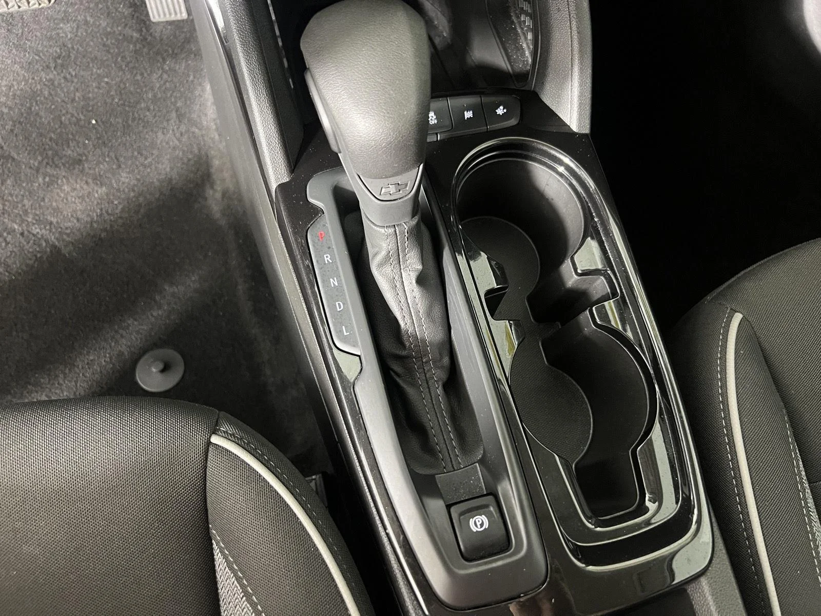 Used 2023 STERLING GRAY METALLIC Chevrolet LT image 31