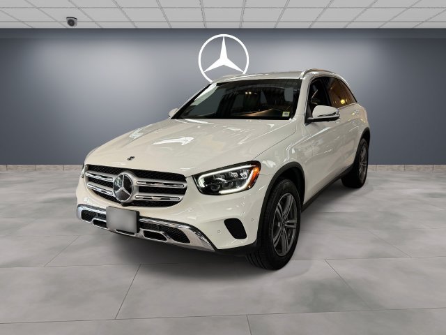 Certified Used 2022  Mercedes-Benz GLC 300 image 3