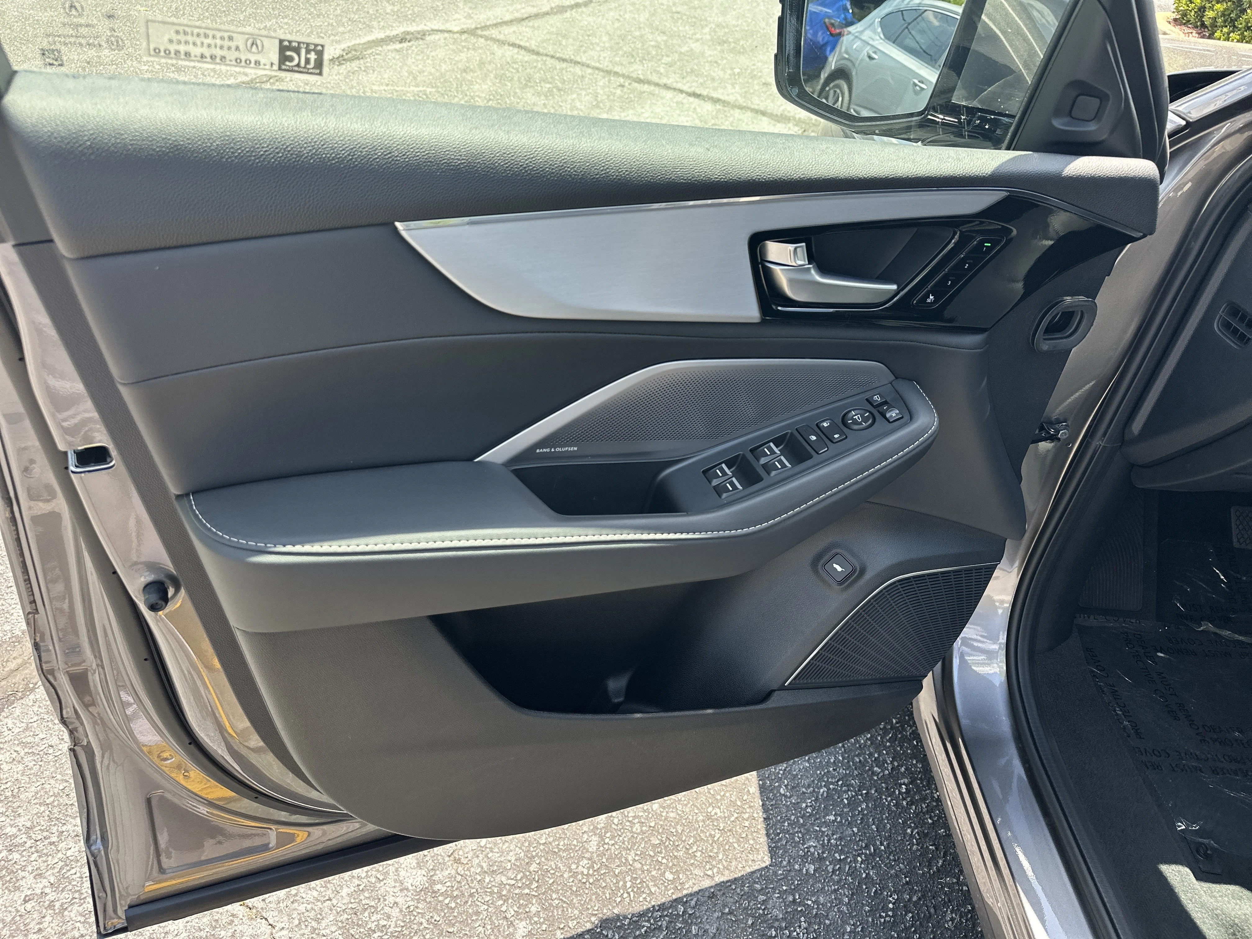 New 2026 Liquid Carbon Metallic Acura w/Technology Package image 10