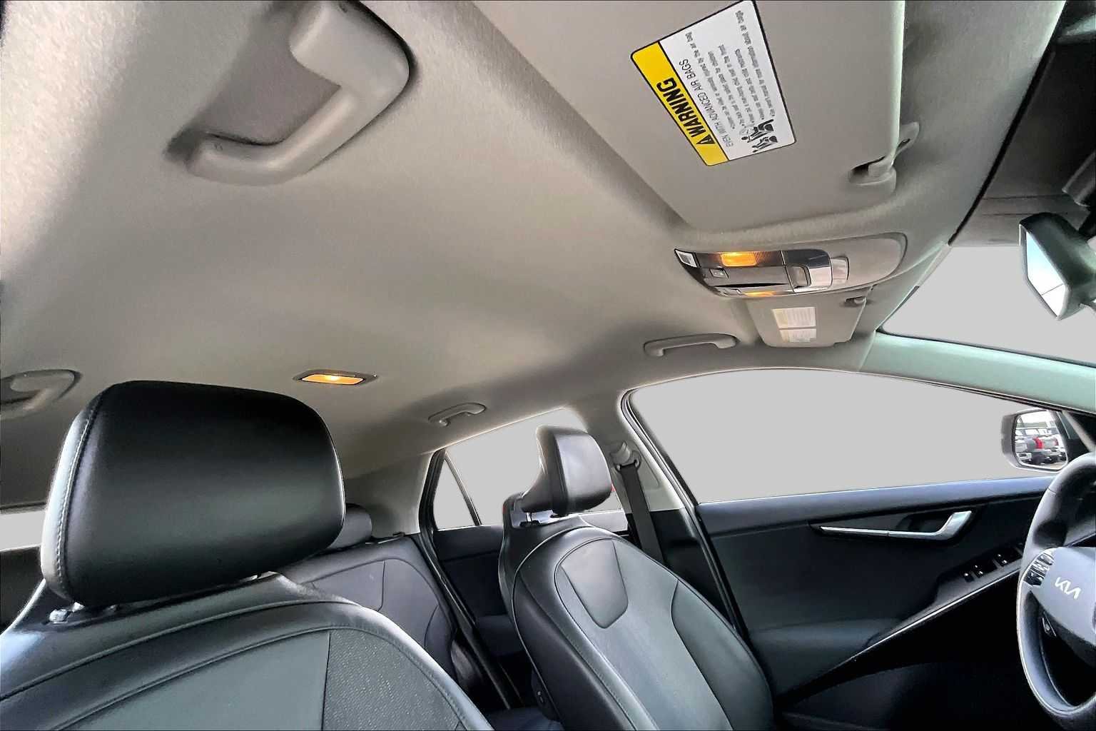 Used 2023 Cityscape Green Kia EX image 26