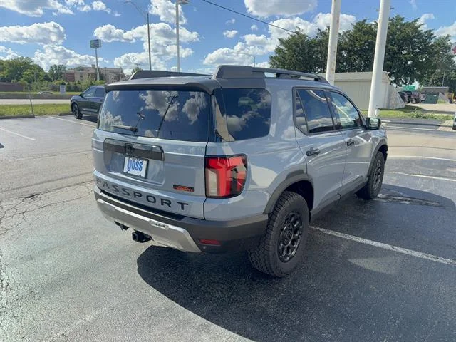 New 2026 Sonic Gray Pearl Honda TrailSport Elite Blackout image 5