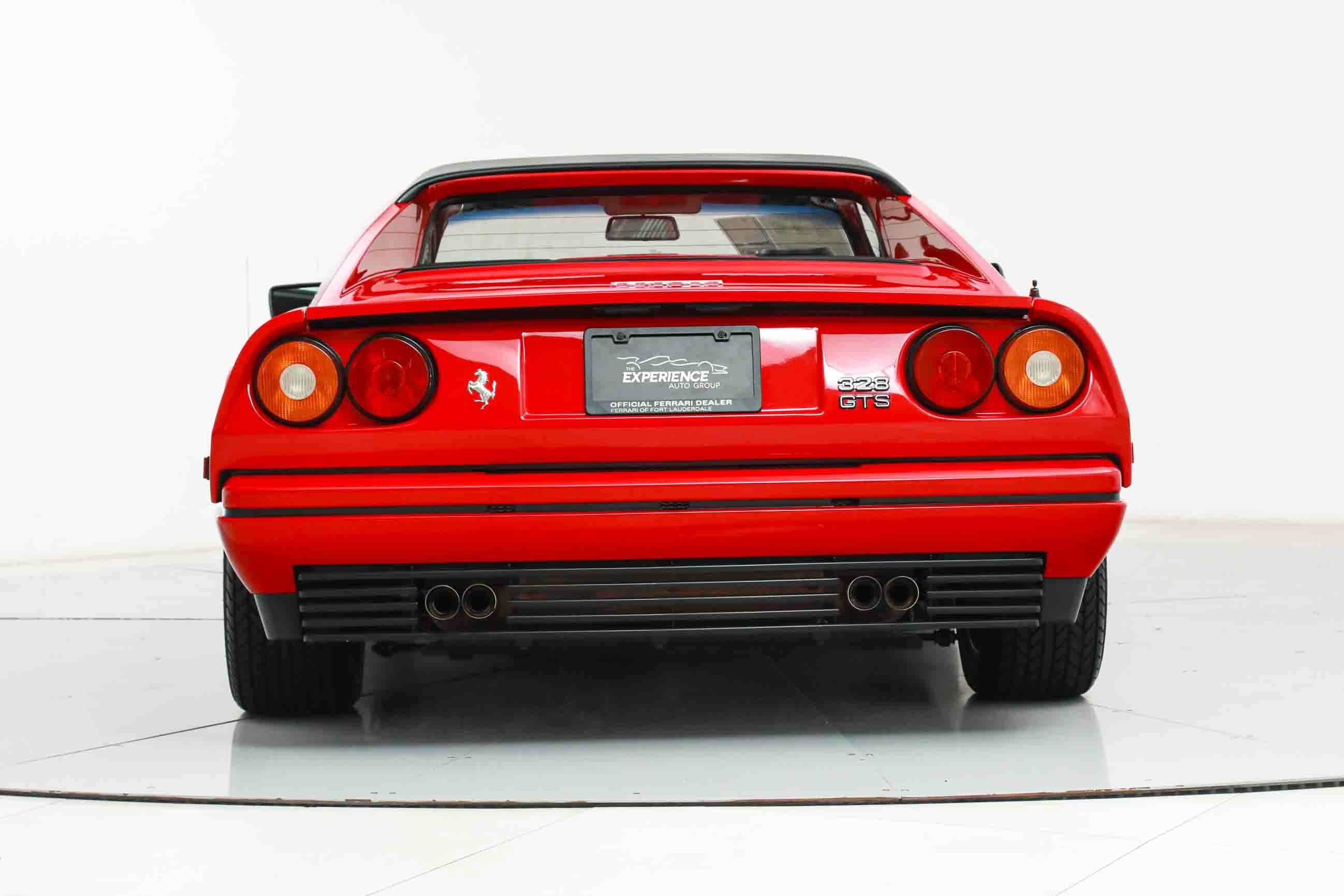 1989 Ferrari 328 - Photo 9