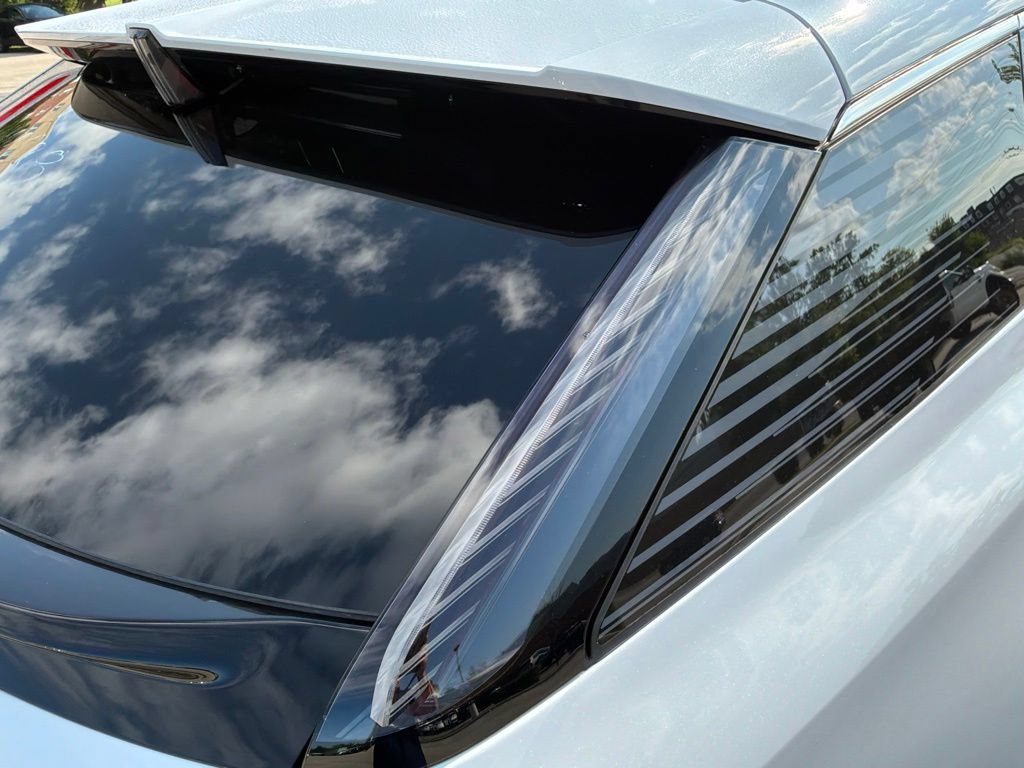 2027 Cadillac OPTIQ Luxury - Photo 17
