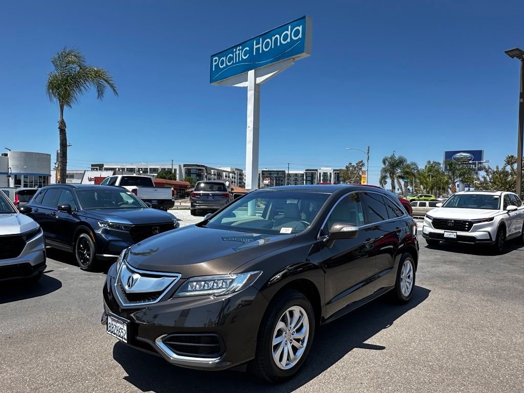 Used 2018  Acura Technology Package image 2