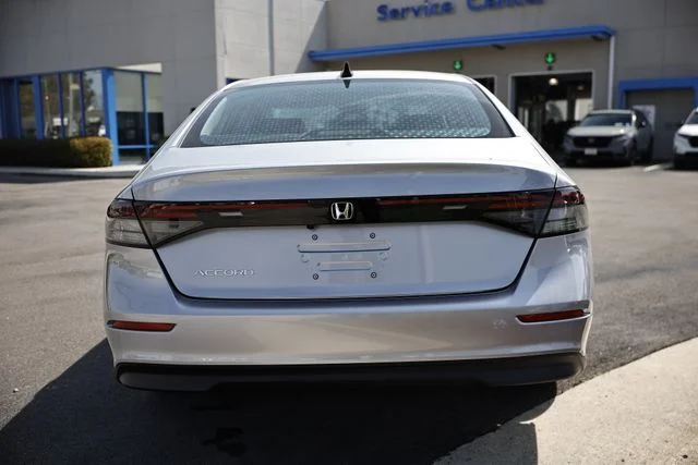 New 2026 Silver Honda SE image 12