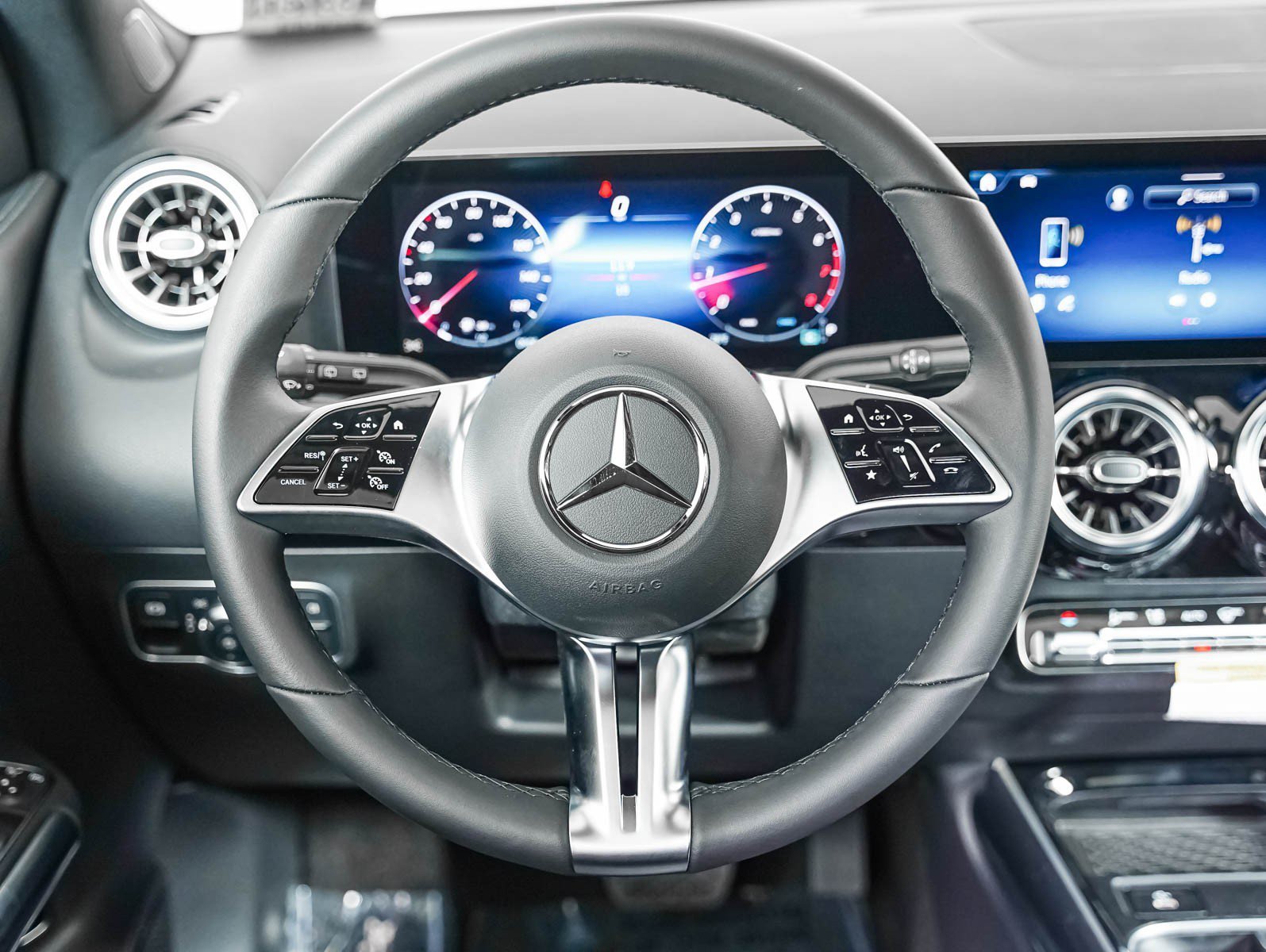 New 2026 Night Black Mercedes-Benz GLA 250 image 12