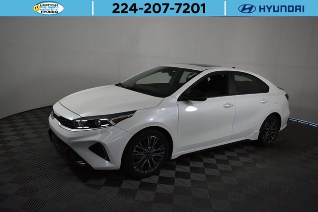 Used 2022 White Kia GT-Line image 1
