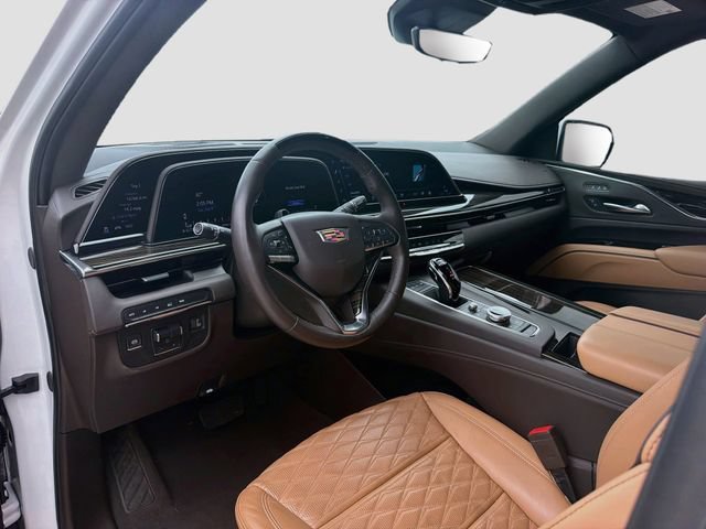 Used 2024 Crystal White Tricoat Cadillac 4WD Sport image 28