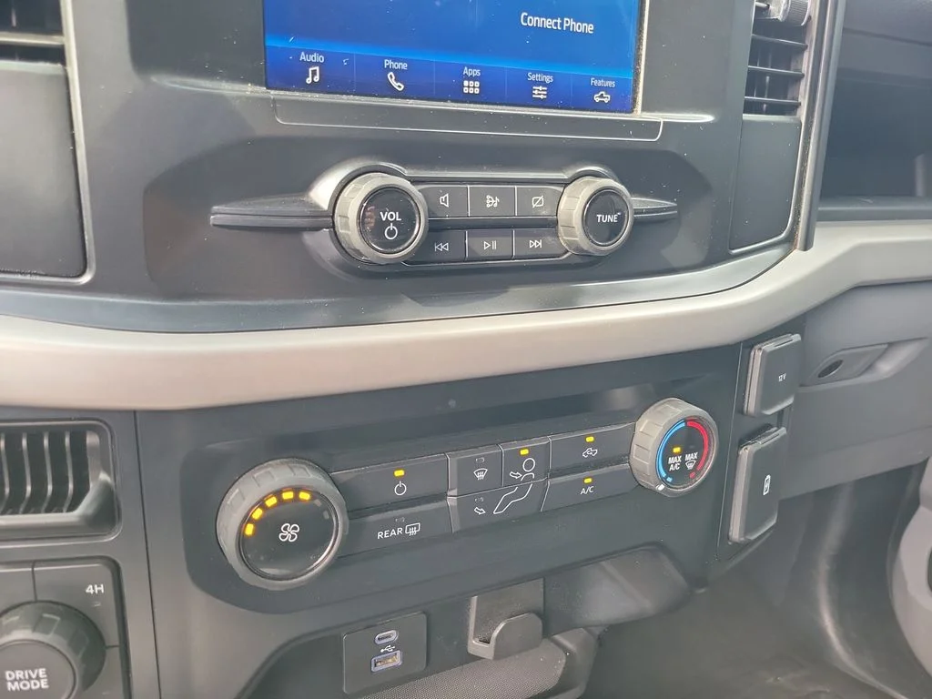 Used 2022 White Ford XL image 33