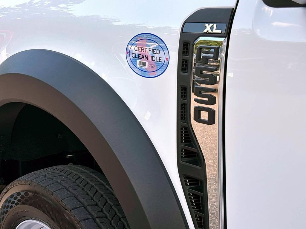 Used 2024 White Ford XL image 9