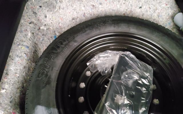 Used 2024 White Honda EX image 16