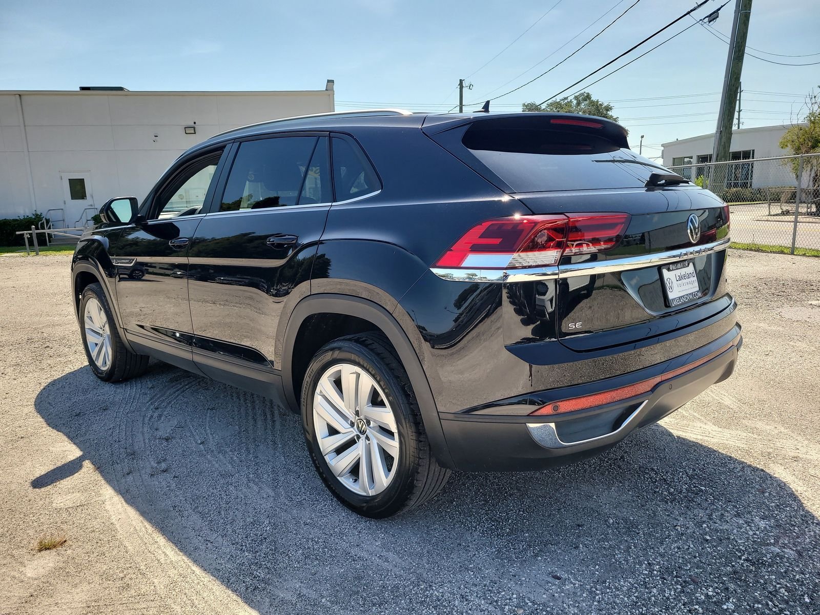 2023 Volkswagen Atlas Cross Sport SE w/Tech - Photo 8