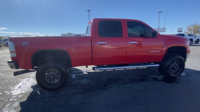 Used 2011 Fire Red GMC SLE image 9