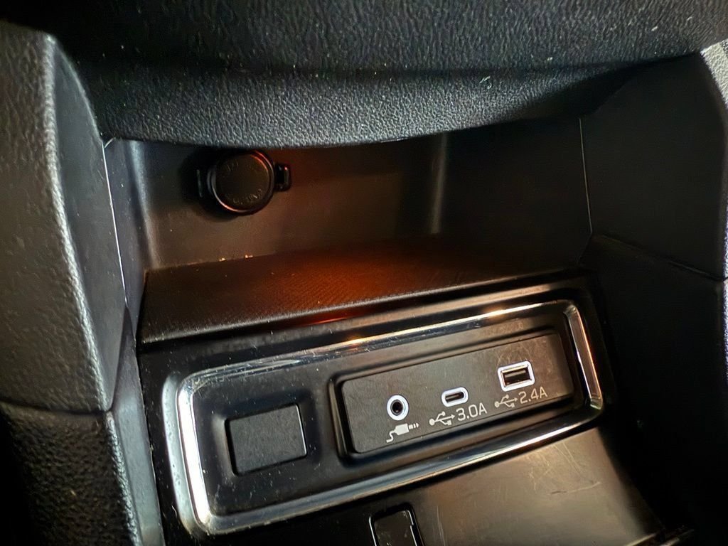 Used 2024 Black Subaru Onyx Edition image 14