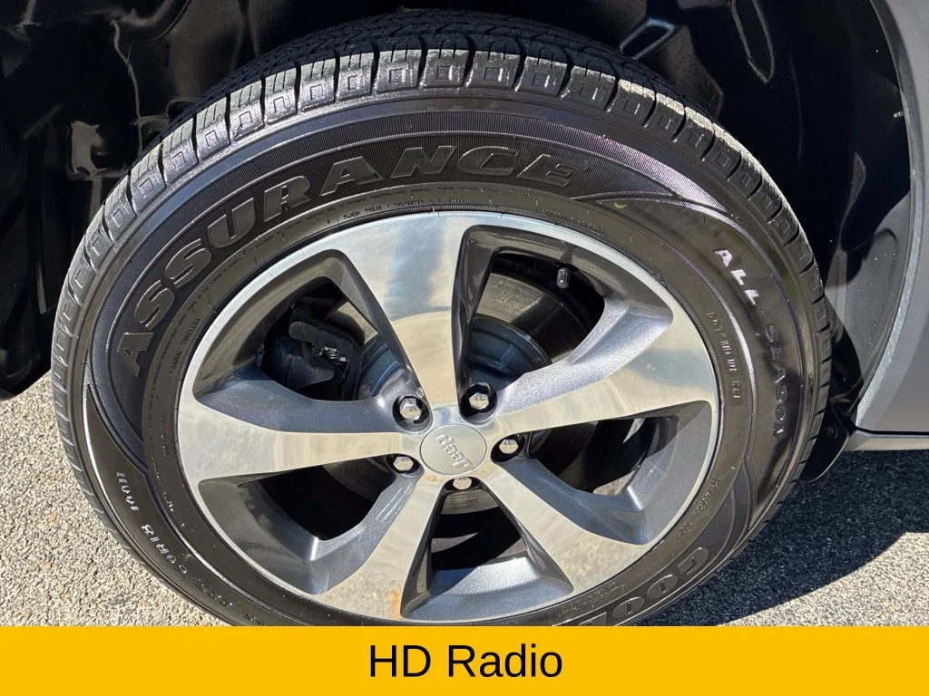 Certified Used 2019 Billet Silver Metallic Jeep Limited image 11