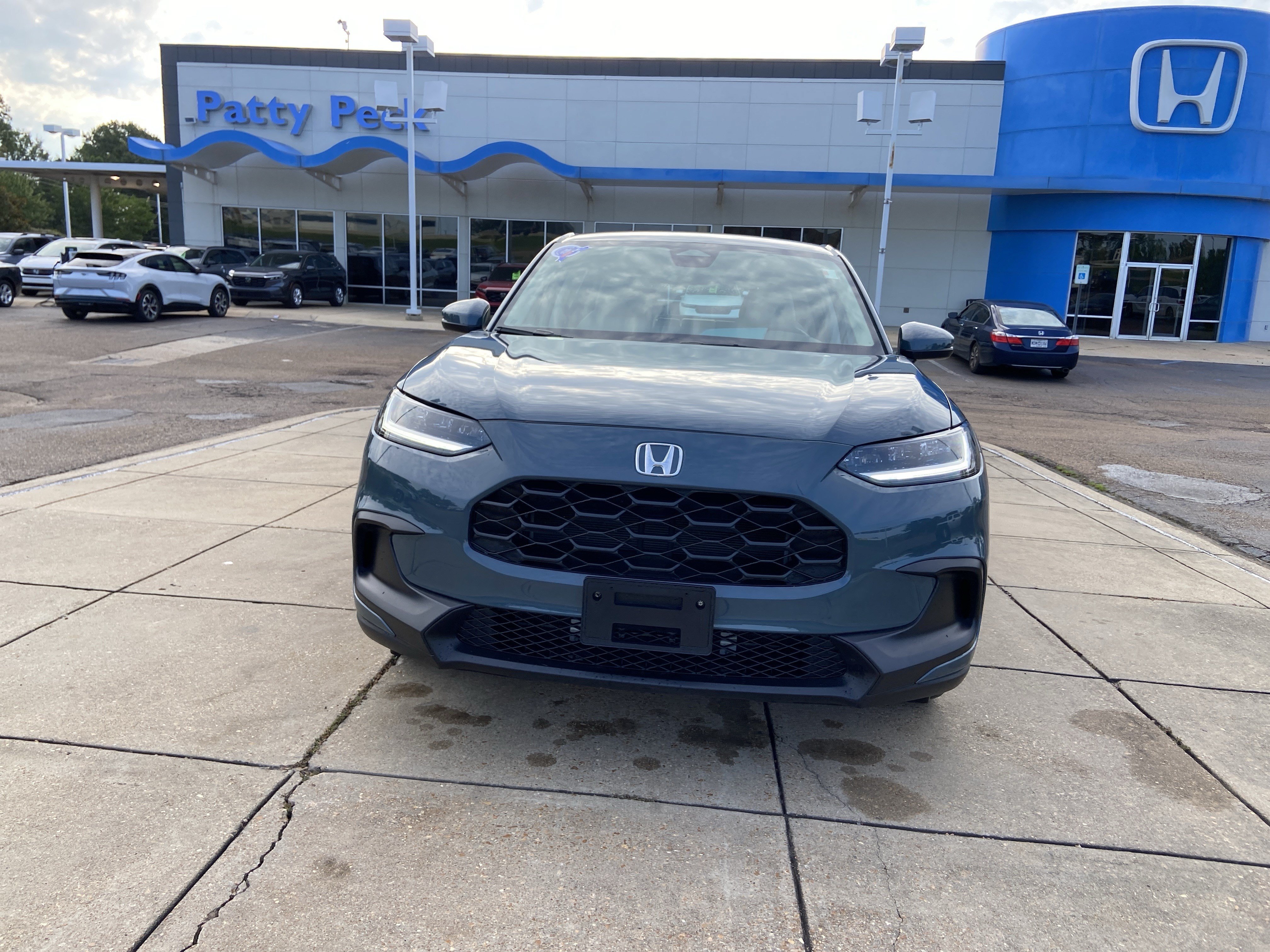 Used 2024 Nordic Forest Pearl Honda LX image 3