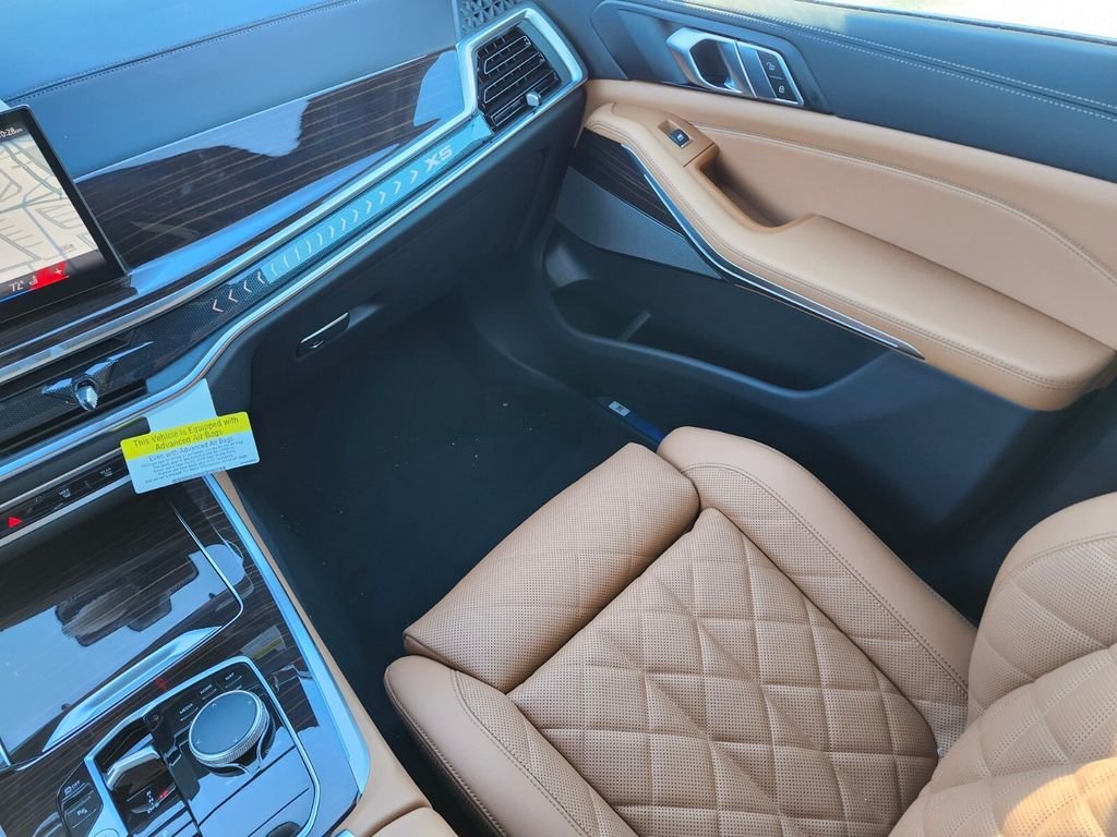 Used 2026 Blue BMW xDrive40i image 14