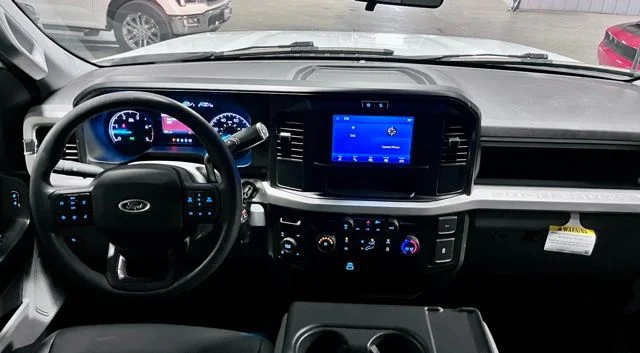 Used 2025 White Ford XL image 29