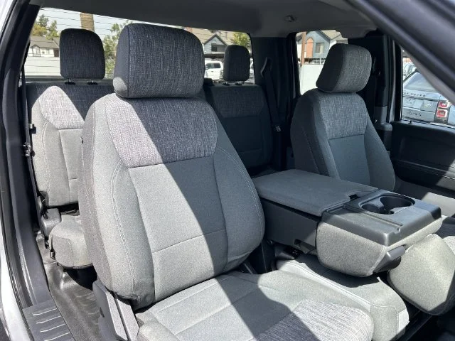 Used 2023 Silver Ford  image 23