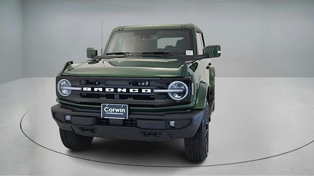 2025 Ford Bronco 4-Door Outer Banks - Photo 2
