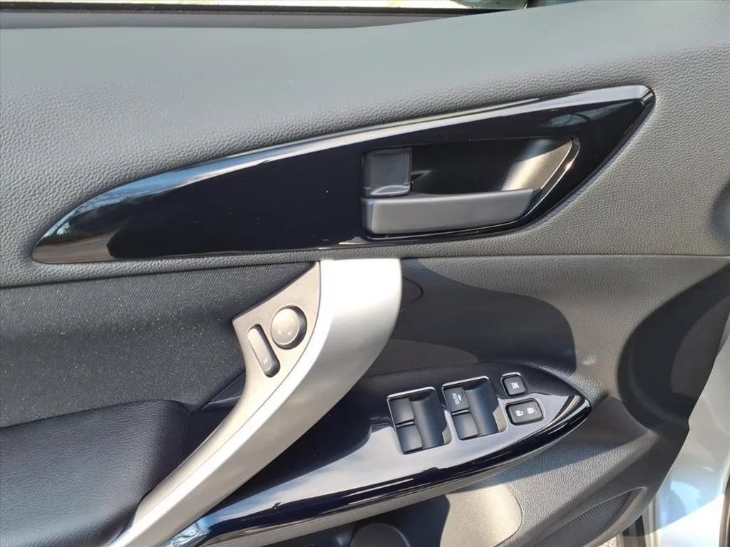 2026 Mitsubishi Eclipse Cross LE - Photo 10