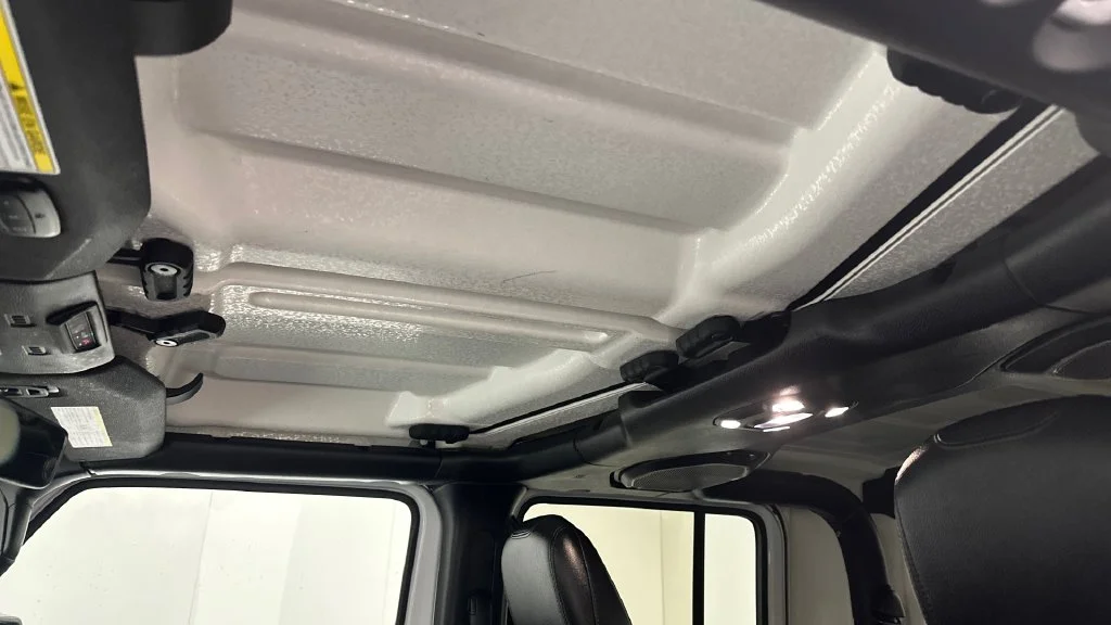 Used 2021 White Jeep High Altitude image 22