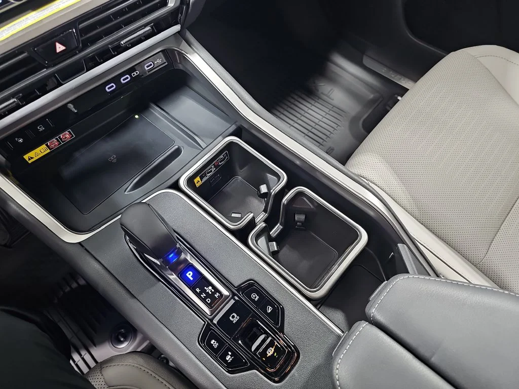 New 2026 Wind Chill Pearl Lexus PREMIUM AWD image 24