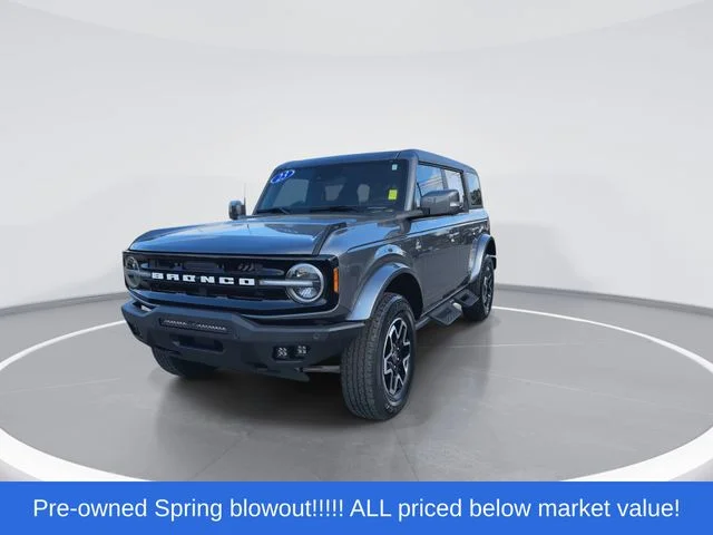 Used 2023 Gray Ford Outer Banks image 3
