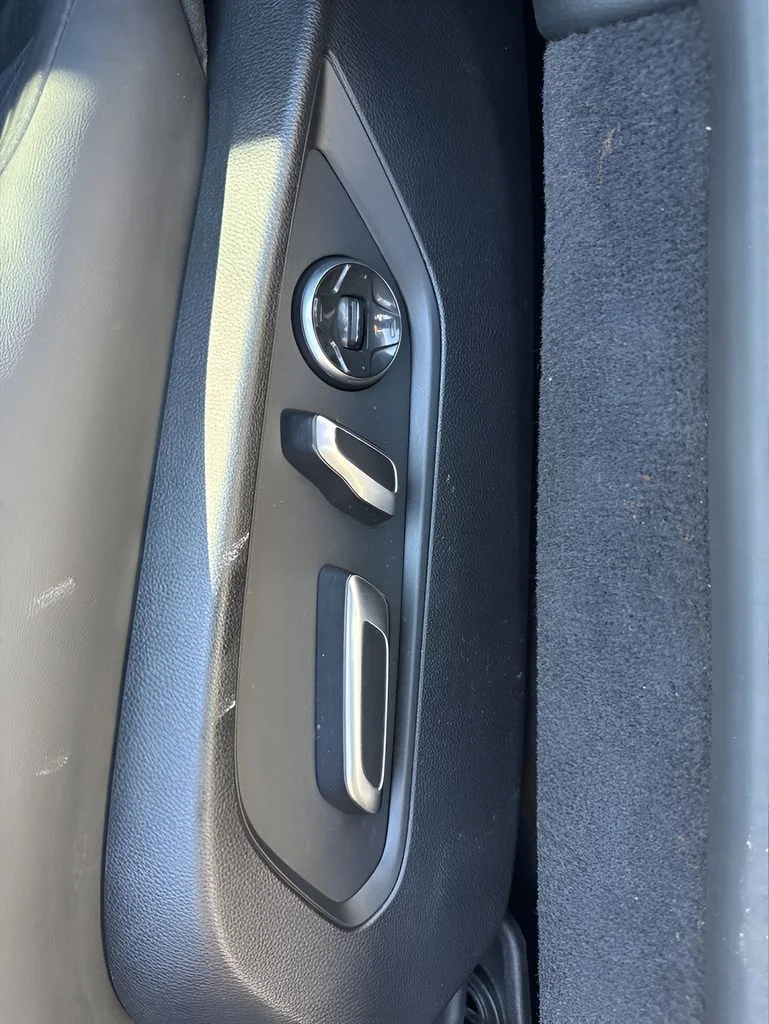 Used 2022 Gold Acura Type S image 10