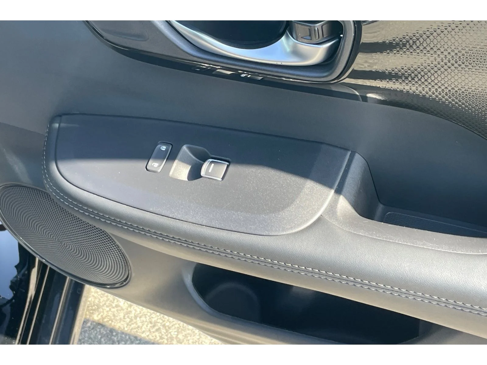 Used 2025 Crystal Black Pearl Acura Base image 21