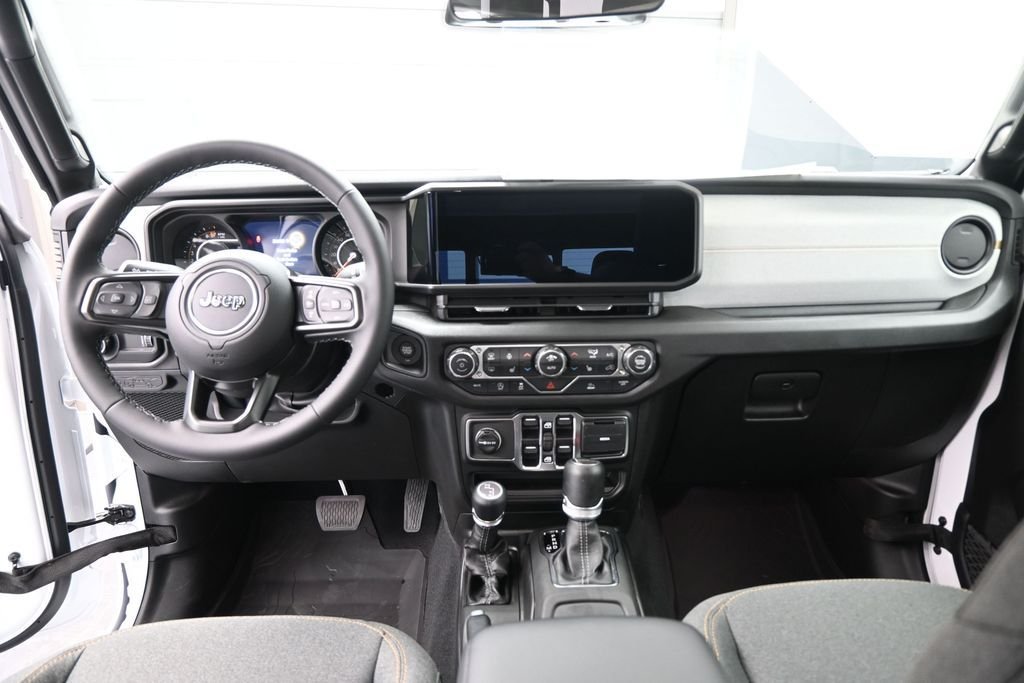 New 2026 Bright White Clear-Coat Exterior Paint Jeep Sport S image 25