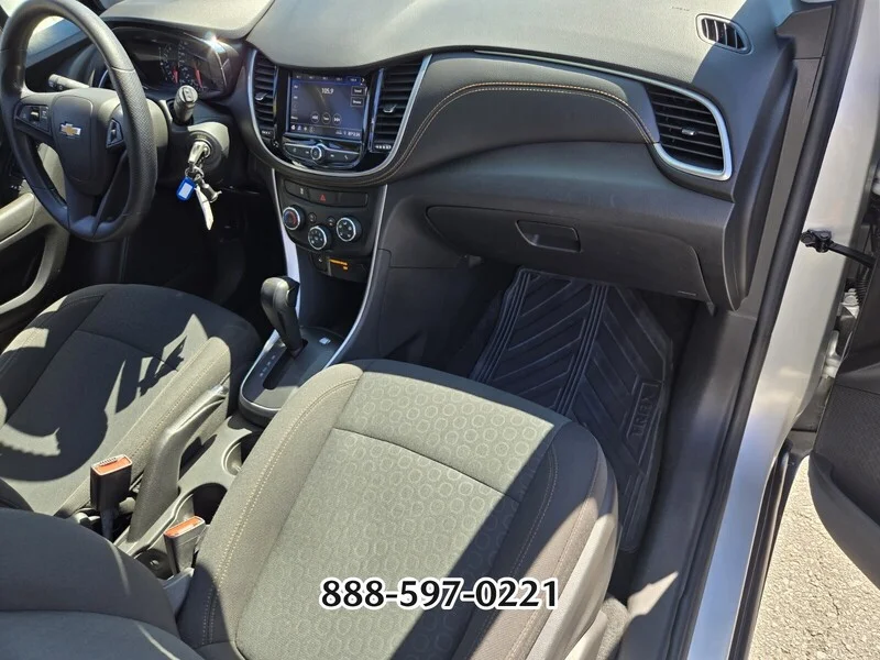 Used 2020 Silver Ice Metallic CHEVROLET LS image 17