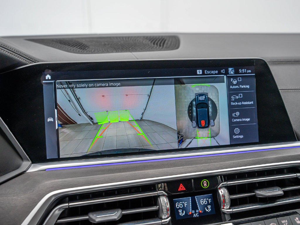 Used 2020 Black Sapphire Metallic BMW M50i image 39