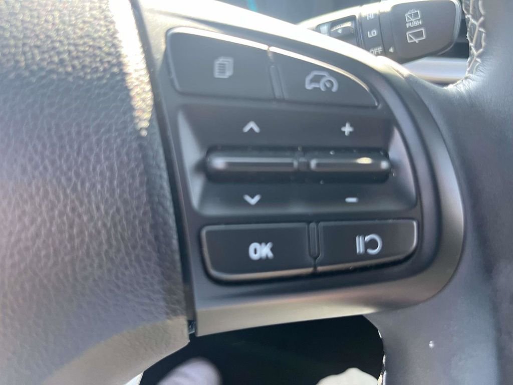Used 2024 Blue Hyundai SEL image 19
